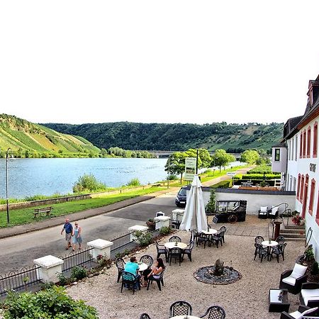 Hotel- Weingut- Moselloreley Piesport Bagian luar foto